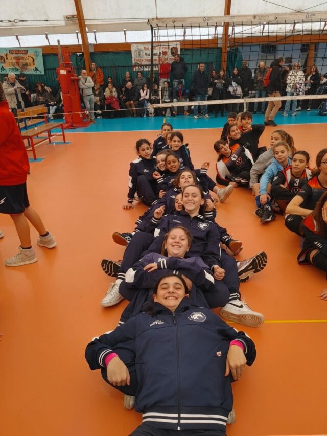 https://www.kkeurvolley.com/wp-content/uploads/2024/12/Immagine-WhatsApp-2024-12-09-ore-22.59.59_7067332b-640x853.jpg